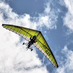 img_hangglider_250